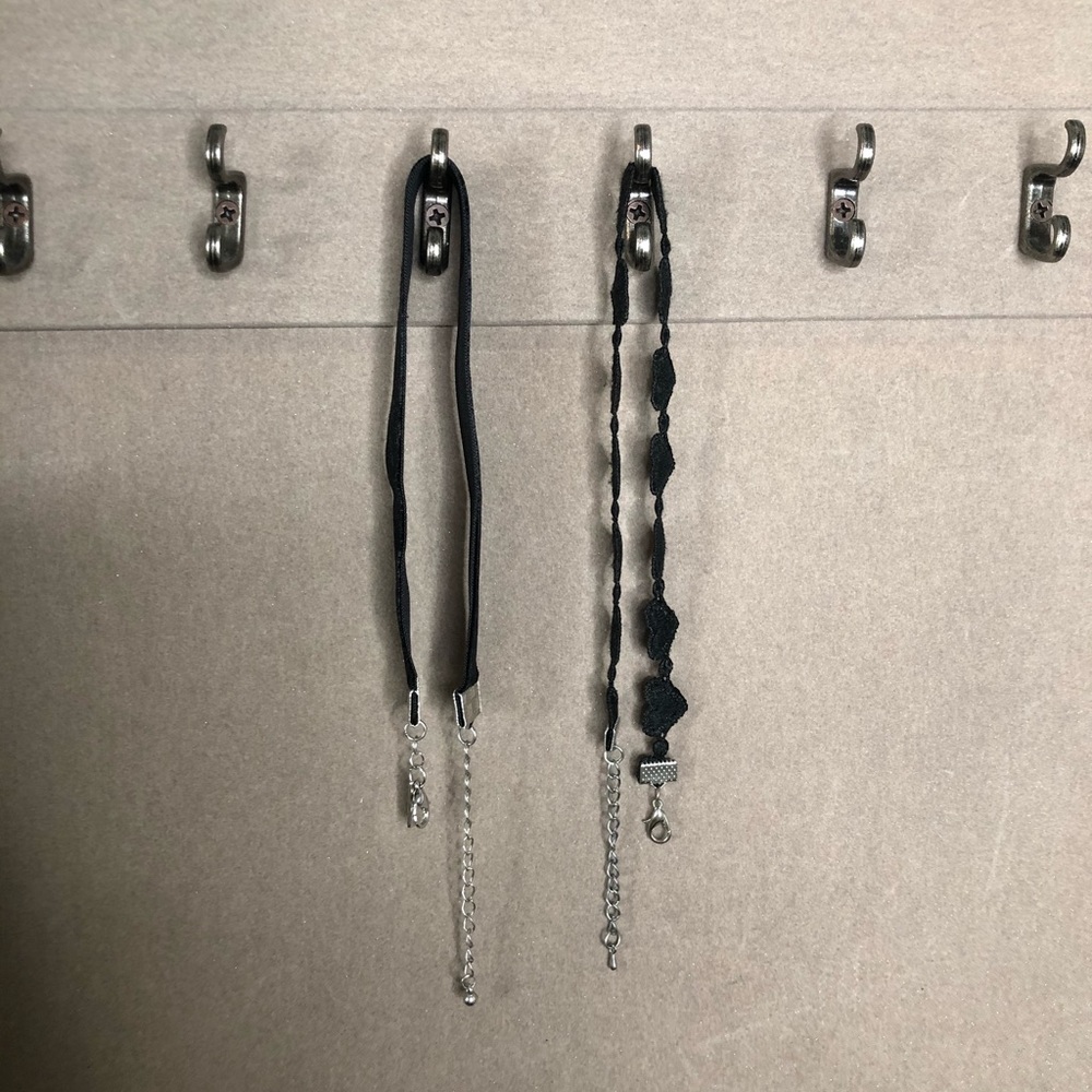 2 Chokers - Picture 2 of 2